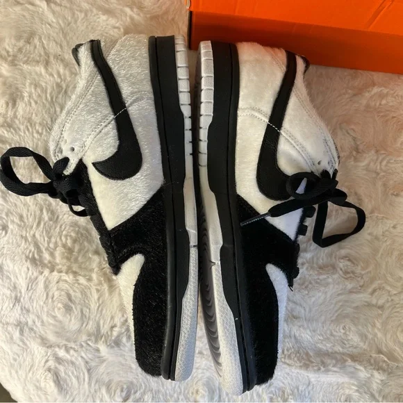 Rare Nike panda fur shoes - Picture 7 of 13